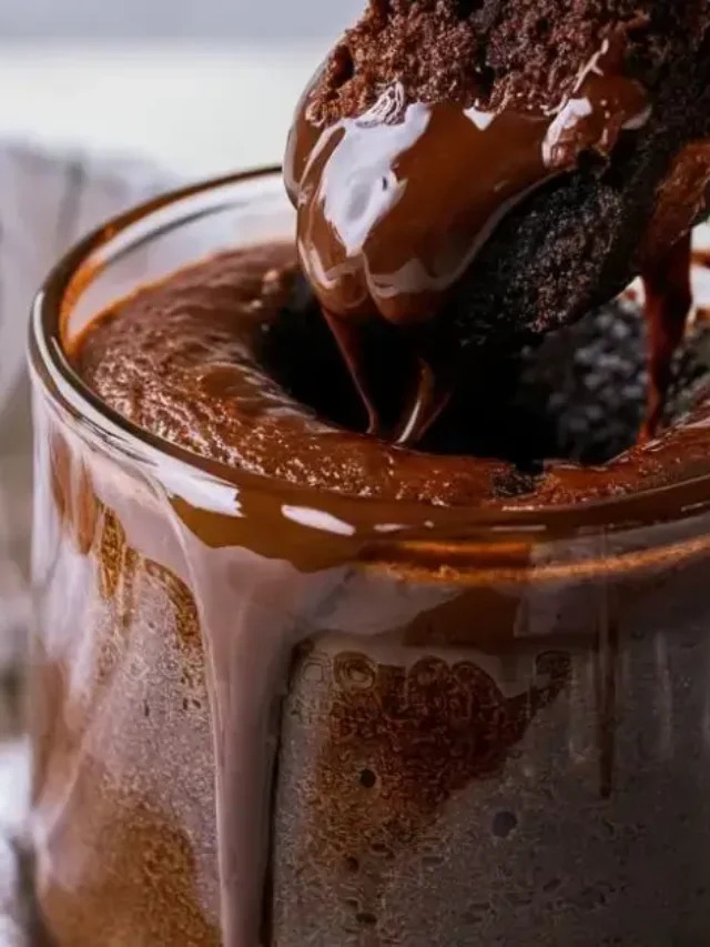 Molten Lava Chocolate Mug Cake – An Ultimate Dessert Recipe