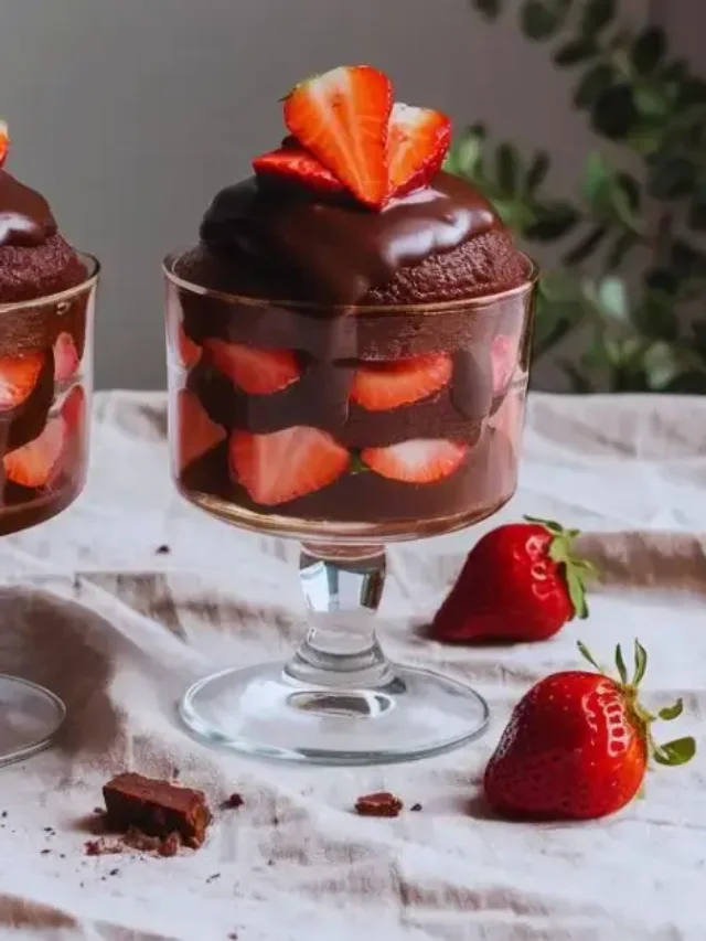 Easy Chocolate Strawberry Mug Cakes Perfect for Two